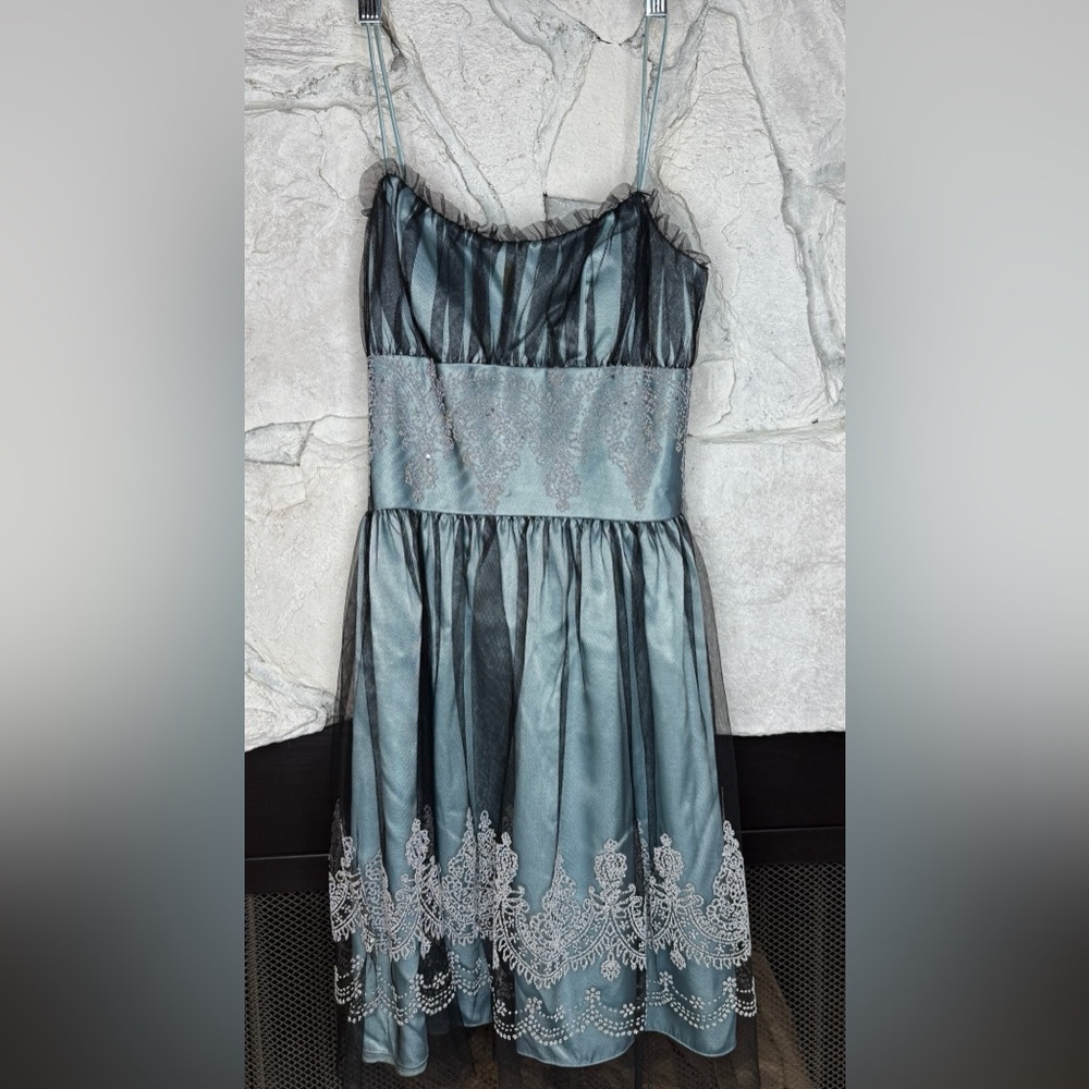 Morgan & Co |Junior Blue/Gray w/Black Overly Beaded Prom/Cocktail Dress Size 5/6